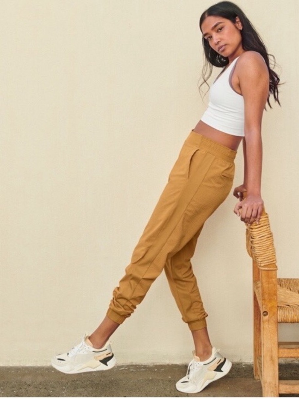 ATHLETA Textured Brooklyn High Rise Ankle Jogger Pants in Tuscan Gold Size 2